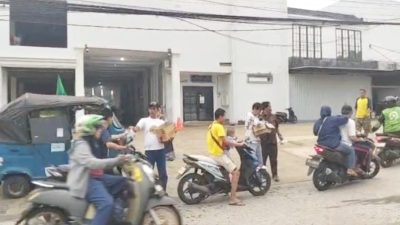 Berkah Ramadan: White House Premiere Sukatani dan Serikat Petani Depok Berbagi Takjil