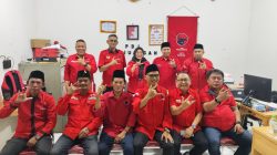 Ketua DPC PDI Perjuangan Depok, Yuni Indriany, Ajak Masyarakat Berobat Gratis dan Bagikan Takjil Ketua DPC PDI Perjuangan Depok, Yuni Indriany, Ajak Masyarakat Berobat Gratis dan Bagikan Takjil