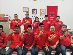 Ketua DPC PDI Perjuangan Depok, Yuni Indriany, Ajak Masyarakat Berobat Gratis dan Bagikan Takjil