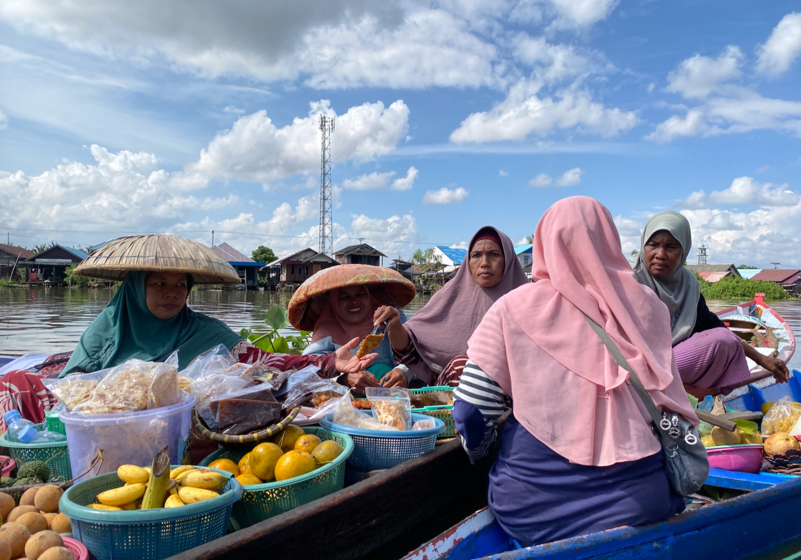 Peneliti UPER: Ungkap Rapuhnya Ketahanan Ekonomi Warga Pesisir Peneliti UPER: Ungkap Rapuhnya Ketahanan Ekonomi Warga Pesisir