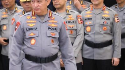 Kapolri Jenderal Polisi Listyo Sigit Siapkan 100 Personel untuk Amankan Shalawat HUT ke-80 Polri di Banyuwangi Kapolri Jenderal Polisi Listyo Sigit Siapkan 100 Personel untuk Amankan Shalawat HUT ke-80 Polri di Banyuwangi