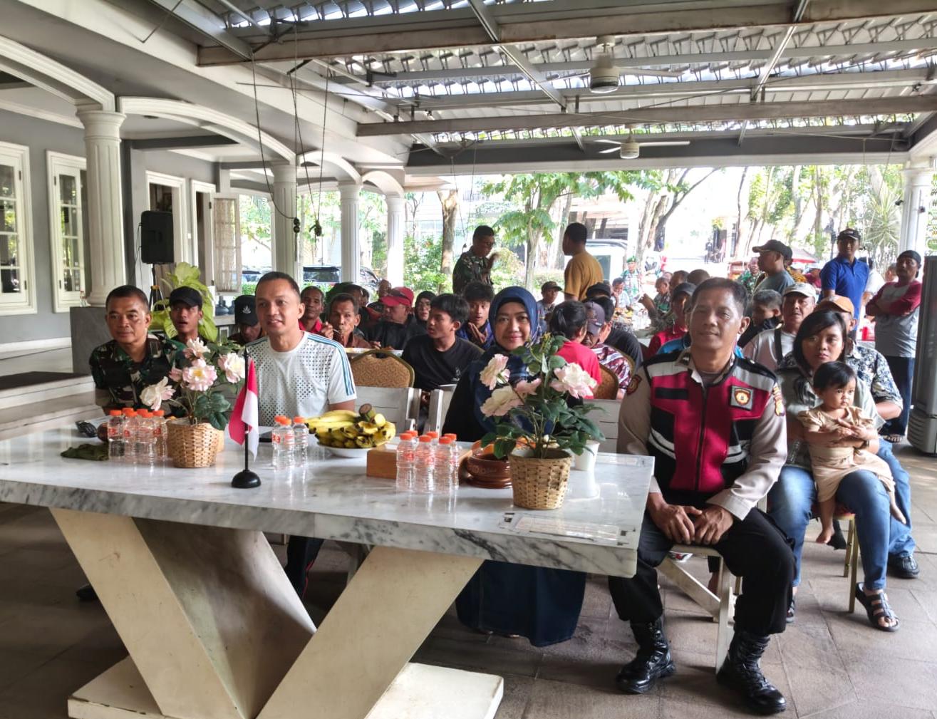 Koramil/03 Sukmajaya Gelar Nobar Piala Dunia 2026, Perkuat Kebersamaan Warga