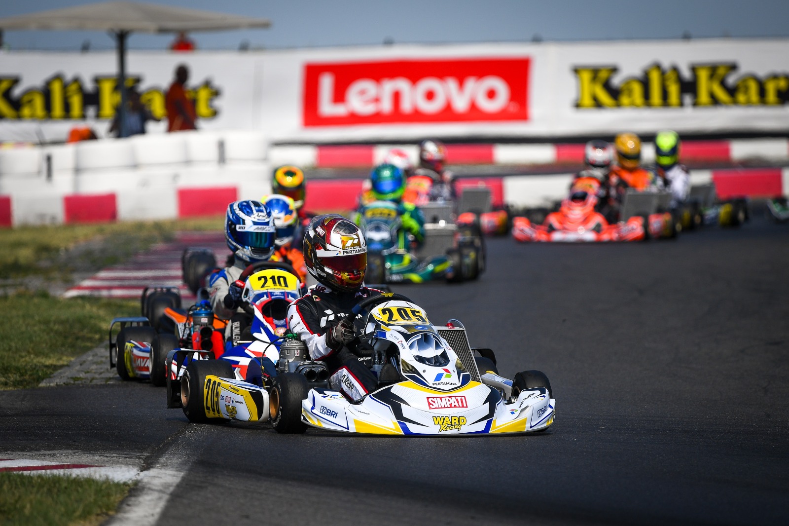 Bersama Pertamina, Qarrar Firhand Torehkan Sejarah di WSK Euro Series