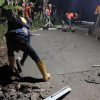 Tanpa Penanggung Jawab di Lokasi, Mutu Pengecoran Jalan Tapos Dipertanyakan