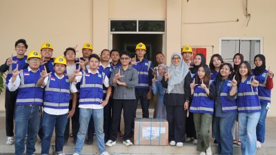 Inovasi Mahasiswa UPER: Alat Ukur Seragam Permudah Quality Control Ratusan Produk