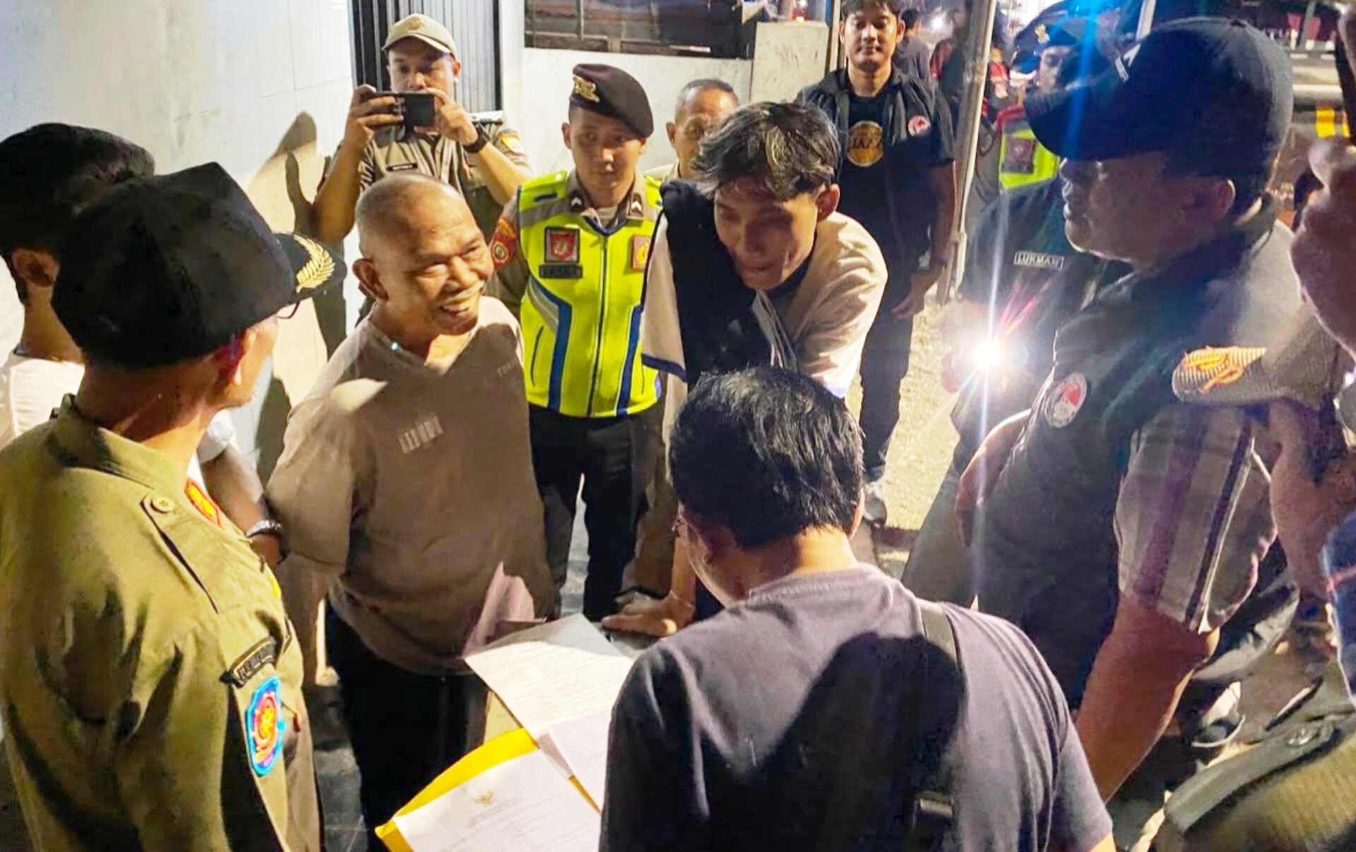 Tim Gabungan Razia Pekat di Jalur Pantura Pemalang, Tertibkan Peredaran Minuman Keras Tanpa Izin