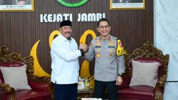 Kapolda Jambi Hadir Langsung ke Kejati Jambi, Sampaikan Selamat Hari Lahir Kejaksaan RI