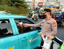 Jaga Kesehatan Warga, Kapolres Depok Imbau Gunakan Masker di Tengah Paparan Abu Vulkanik