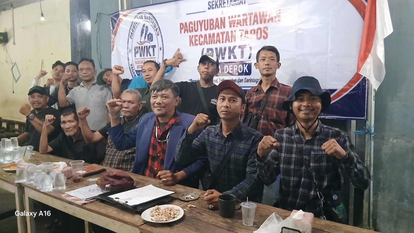 PWKT Resmi Berdiri di Tapos, Atep Eris Riswanto Dipercaya Pimpin Paguyuban Wartawan