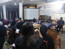 Dana Kelurahan Berbasis RW Tepat Sasaran, Karang Taruna RW 01 Mekarjaya Kuasai Pembuatan Website