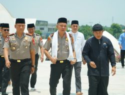 Kapolda Jabar Irjen Pol Hengki Pimpin Safari Shalat Jumat di Masjid Raya Al-Jabbar