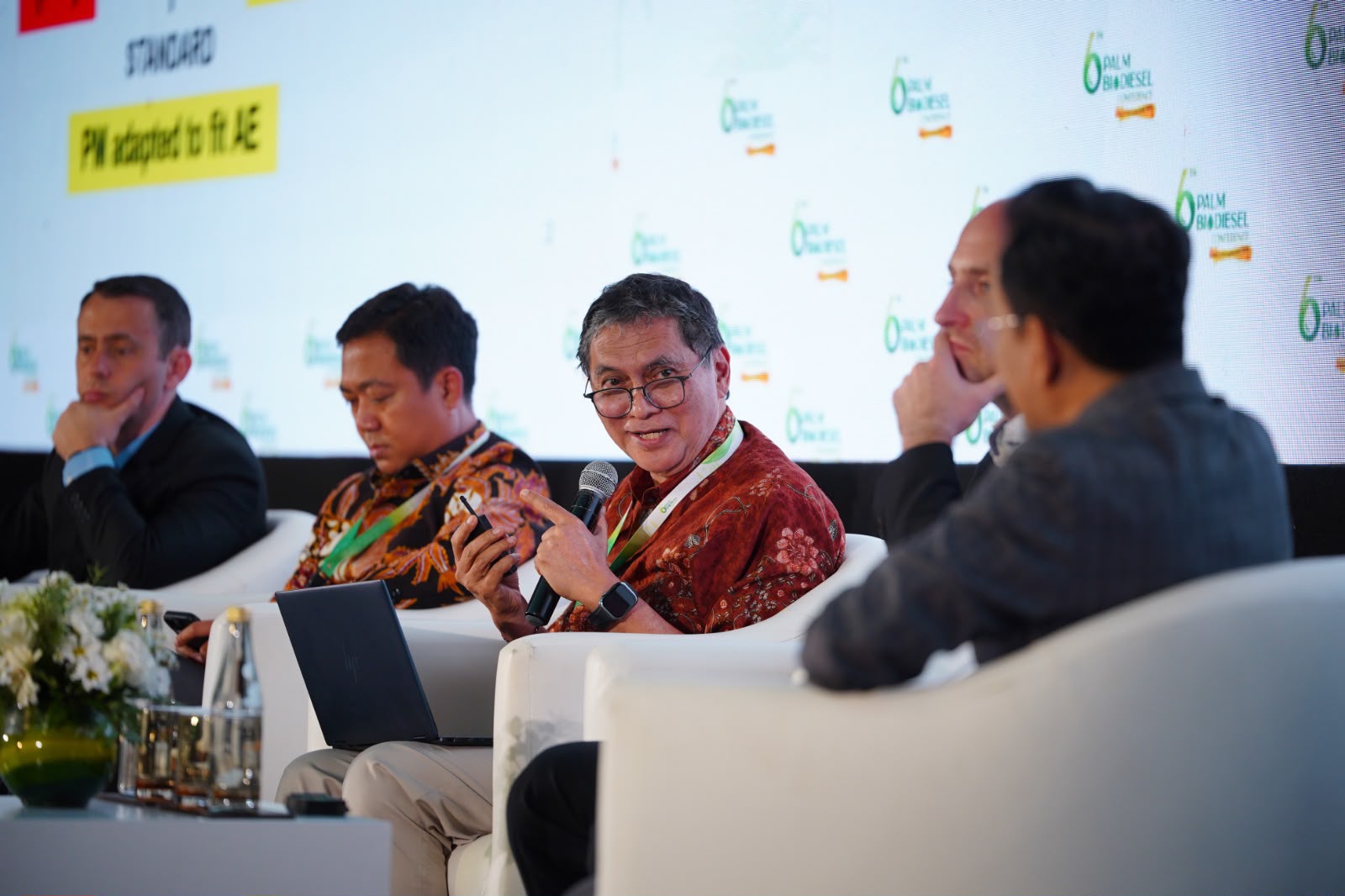 Kendaraan Listrik Saja Tidak Cukup, UPER Serukan Diversifikasi Energi Otomotif