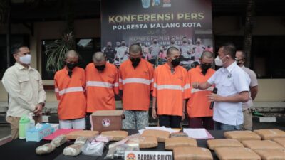 Peredaran Ganja Sebanyak 14,5 Kilo Gram Berhasil Digagalkan Polresta Malang Kota