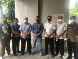 Turunkan Tuntutan, Para Purnawirawan TNI Eks Pekerja PT Artha Graha Group Berharap Agar Bisa Dikabulkan Pihak Perusahaan Turunkan Tuntutan, Para Purnawirawan TNI Eks Pekerja PT Artha Graha Group Berharap Agar Bisa Dikabulkan Pihak Perusahaan