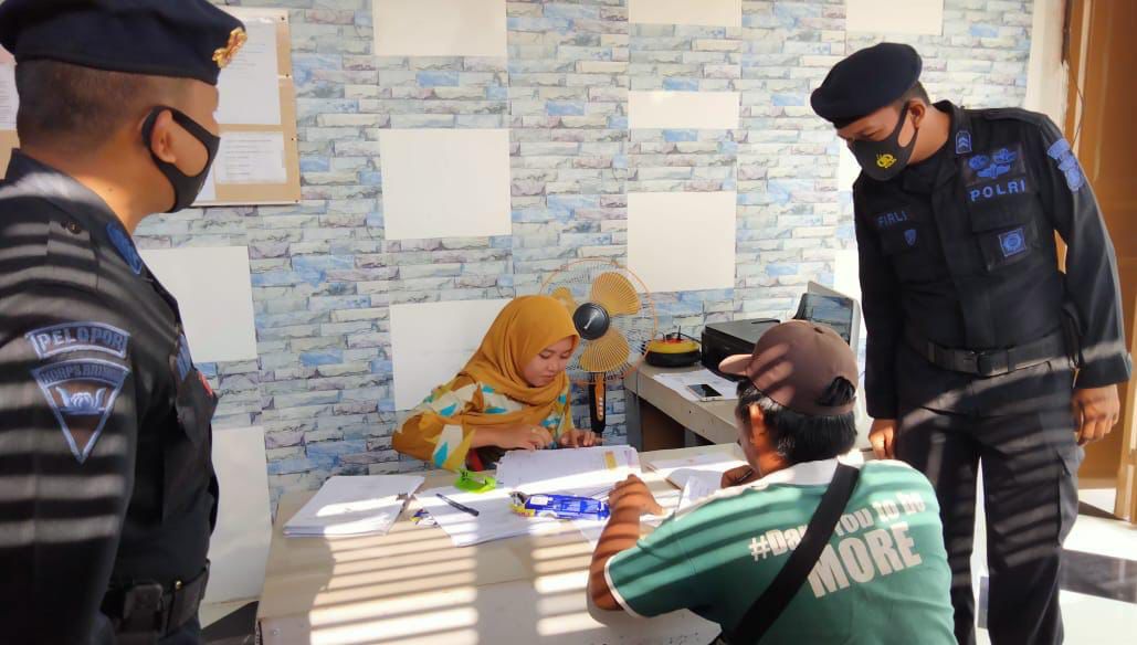 Wujud Bakti Korps Brimob Polri Untuk Masyarakat, Brimob Sumsel Laksanakan Patroli Dialogis di Kabupaten Ogan Ilir