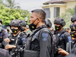 Sejumlah Personil Satbrimob Polda Sumsel Diterjunkan Lakukan Pengamanan Aksi Unjuk Rasa Aliansi BEM Se-Sumatera Selatan Sejumlah Personil Satbrimob Polda Sumsel Diterjunkan Lakukan Pengamanan Aksi Unjuk Rasa Aliansi BEM Se-Sumatera Selatan