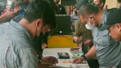 Polda Kalbar Gerebek Kampung Beting, 13 Orang Diamankan Polisi