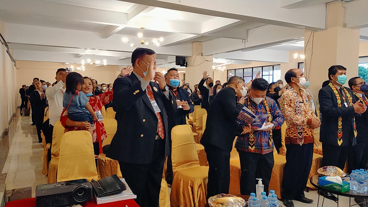Sidang MD Khusus BPD GBI Kalbar Dibuka Oleh Staf Khusus Bupati Dan Pembimas Kristen di Hotel Grand Landak 2022