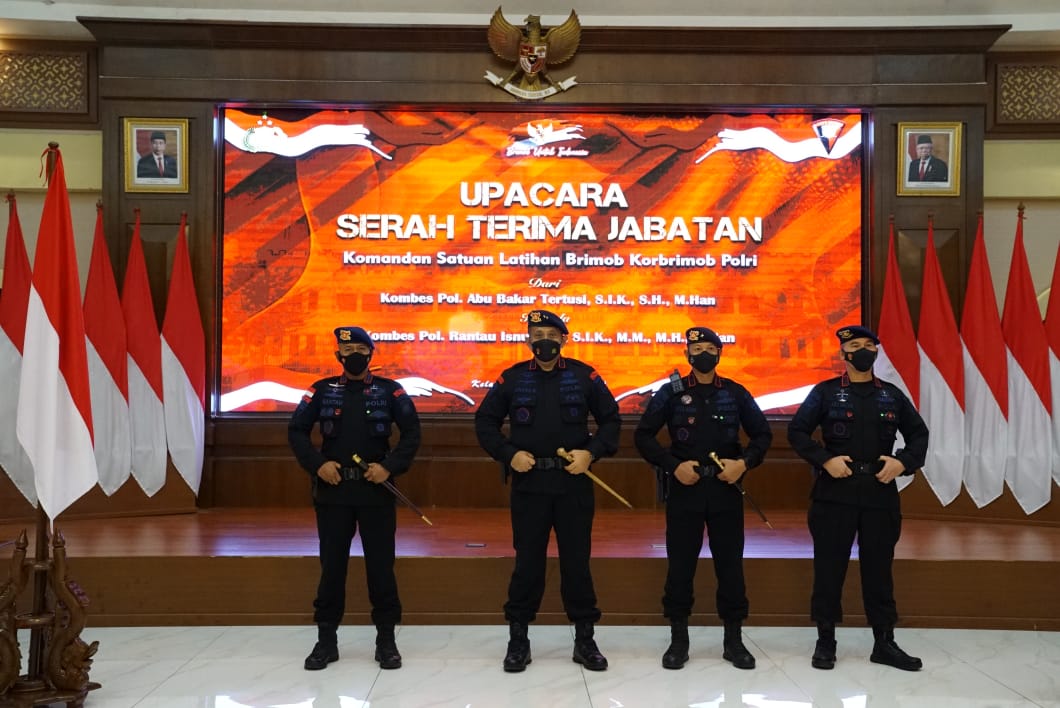 Upacara Sertijab Komandan Satuan Latihan Brimob, Dipimpin Langsung Dankor Brimob Polri