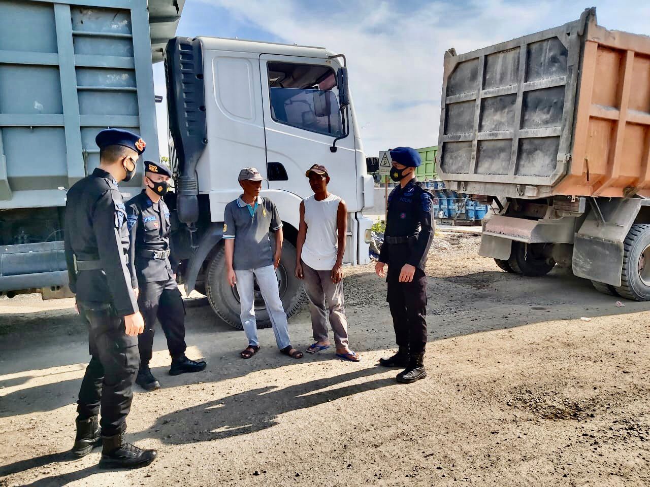 Satbrimob Polda Sumsel Lakukan Patroli Rutin, Pastikan Keamanan Bagi Masyarakat