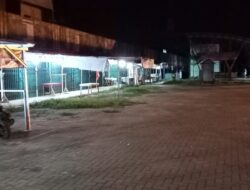 Pedagang Pasar PSM Mengeluhkan Sikap Dinas Perdagangan Kota Singkawang Terkesan Tidak Ada Niat Memberikan Fasilitas Listrik Dan Air Bersih.