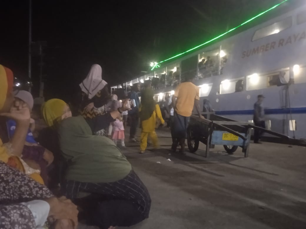 Arus Balik Lebaran Terpantau Normal dan Lancar Di Pelabuhan Kupal