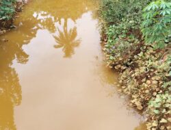 Publik Pertanyakan: Empat Bos PETI Singkawang Bebas Berkeliaran. Sungai Singkawang Berubah Warna Menjadi Kopi Susu