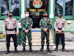 Sambutan Hangat Didapat Personel Gegana Sumsel Saat Menyambangi Kodim 0418 / Palembang Sambutan Hangat Didapat Personel Gegana Sumsel Saat Menyambangi Kodim 0418 / Palembang