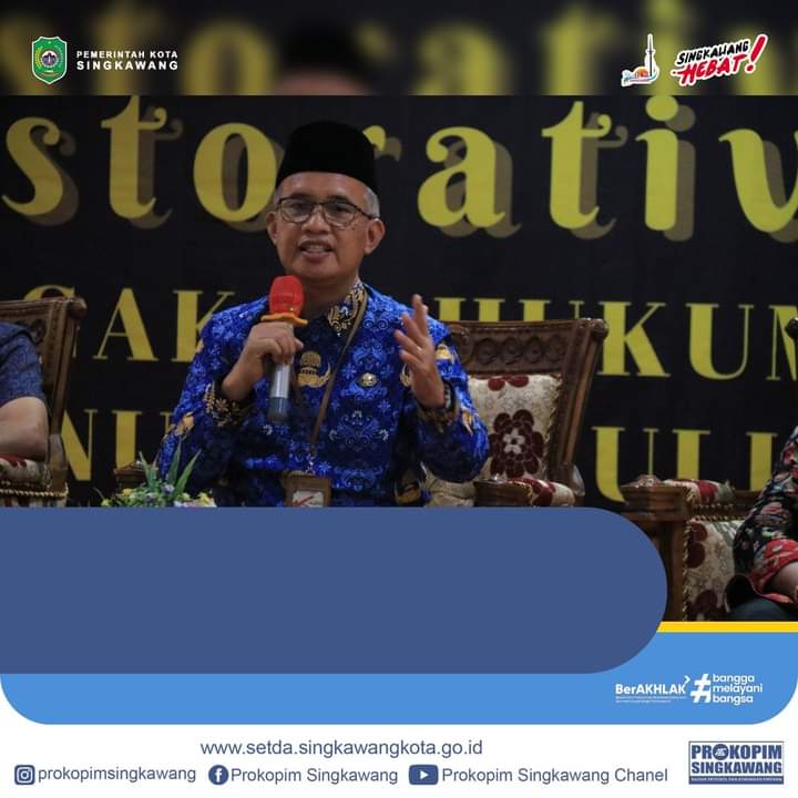Sekretaris Daerah Kota Singkawang, Drs. H. Sumastro, M.Si hadir sekaligus menjadi narasumber pada seminar Restorative Justice (RJ) yang diselenggarakan Kejaksaan Negeri Singkawang di Basement Kantor Wali Kota Singkawang 2022
