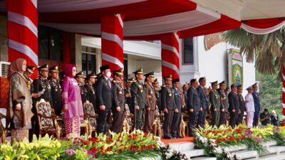 Bertempat Di Halaman Griya Agung Kota Palembang, Dansat Brimob Polda Sumsel Ikuti Upacara HUT Bhayangkara Ke-76  Secara Virtual