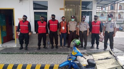 Berada Di Level II, Brimob Sumsel Tetap Sampaikan Sosialisasi Intruksi Kemendagri No.17 Tahun 2021 Kepada Masyarakat Meski Hari Libur