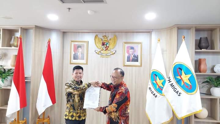Akibat Kelangkaan BBM Jenis Solar, Bupati Sambas H. Satono Menyurati BPH Migas Untuk Penambahan Kuota 2022.