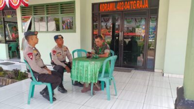 Personil Brimob Sumsel Sambangi Koramil 402-04/Tanjung Raja, Komitmen Jaga Kondusifitas Di Wilayah Ogan Ilir