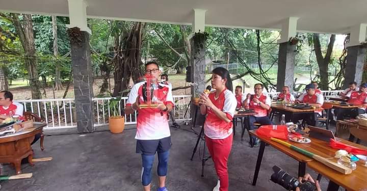 Walikota Singkawang Tjhai Chui Mei SH MH Mengikuti Afternoon Coffee Bersama Menteri Pariwisata Dan Ekonomi Kreatif Indonesia Dr. H. Sandiaga Salahuddin Uno BBA. MBA
