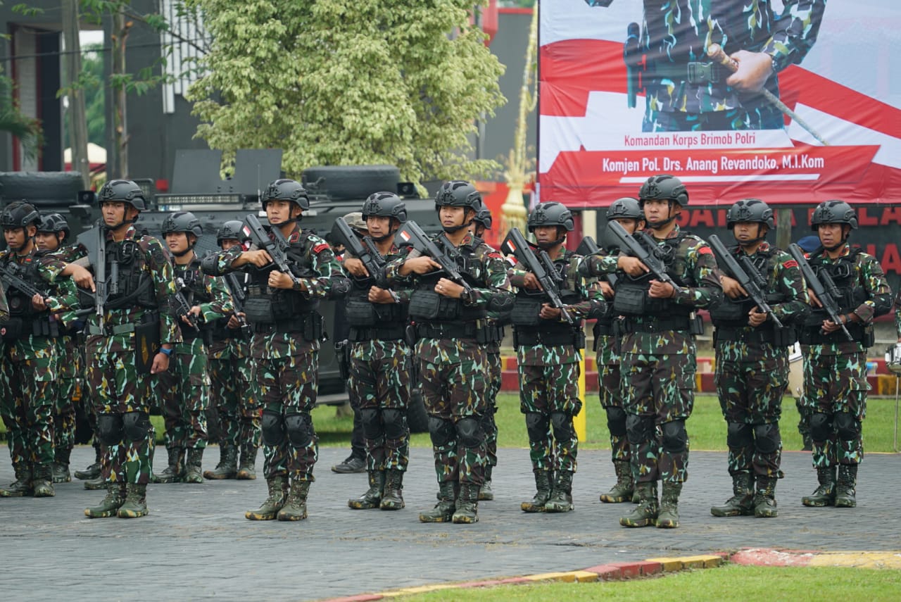 Tingkatkan Sumber Daya Manusia, Dankor Brimob Polri Lepas Keberangkatan 12 Personel Pilihan Ke Turki