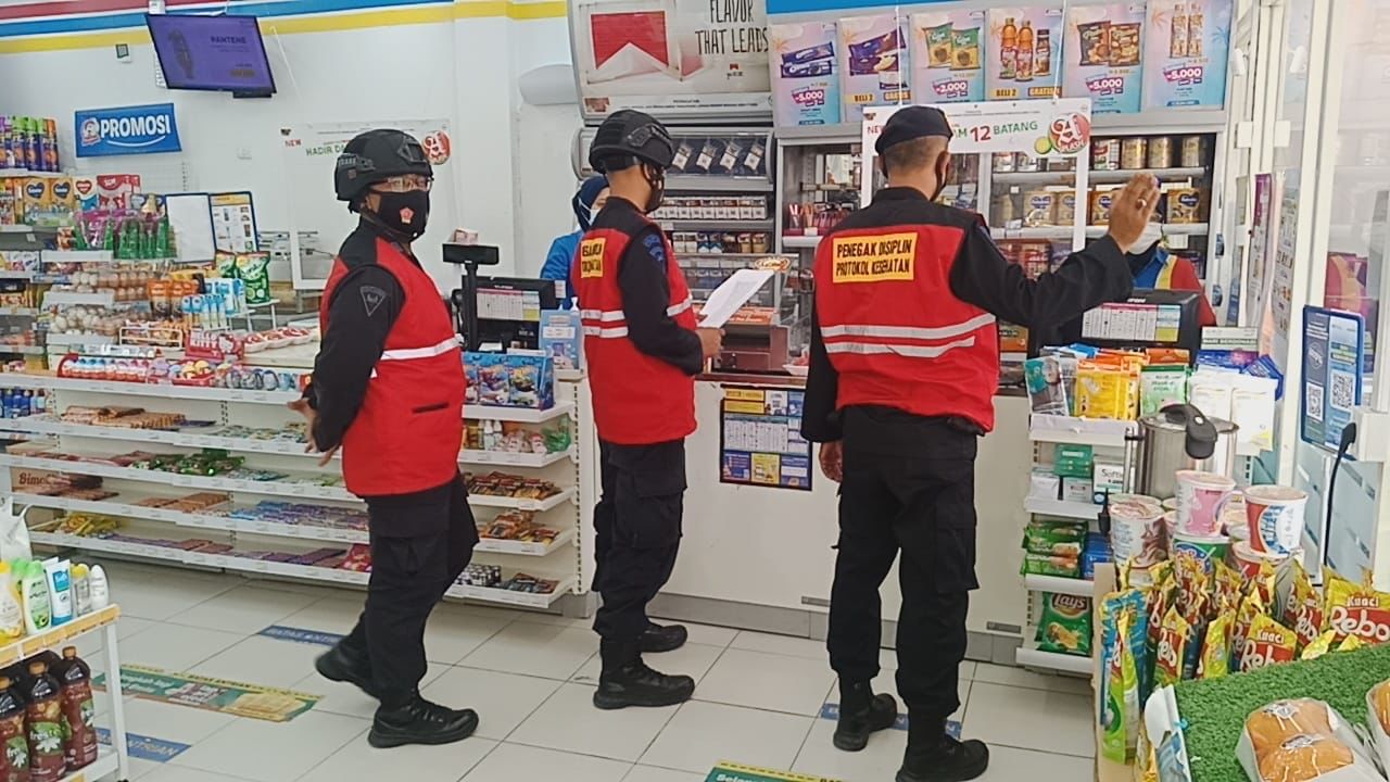 Brimob Sumsel Gencar Lakukan Sosialisasi Prokes Kepada Masyarakat Guna Mencegah Penyebaran Virus Covid 19