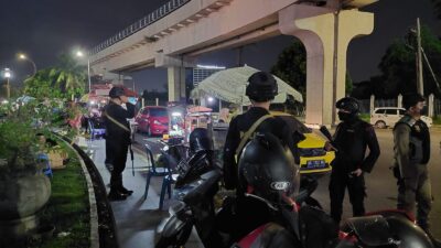 Cegah Kejahatan Jalanan Khususnya Malam Hari Di Kota Palembang, Brimob Polda Sumsel Laksanakan Patroli