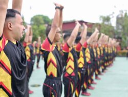 Untuk Menjaga Kondisi Tubuh Agar Tetap Bugar, Brimob Sumsel Rutin Laksanakan Olahraga Pagi Bersama Untuk Menjaga Kondisi Tubuh Agar Tetap Bugar, Brimob Sumsel Rutin Laksanakan Olahraga Pagi Bersama
