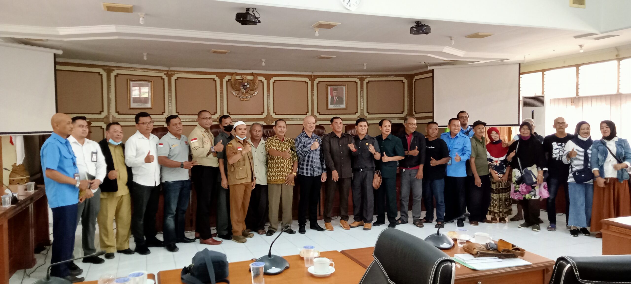 Audensi Pedagang Pasar Semi Modern (PSM) Dengan DPRD Kota Singkawang Terkait Minimnya Fasilitas seperti Listrik, Air dan Toilet Umum 2022.