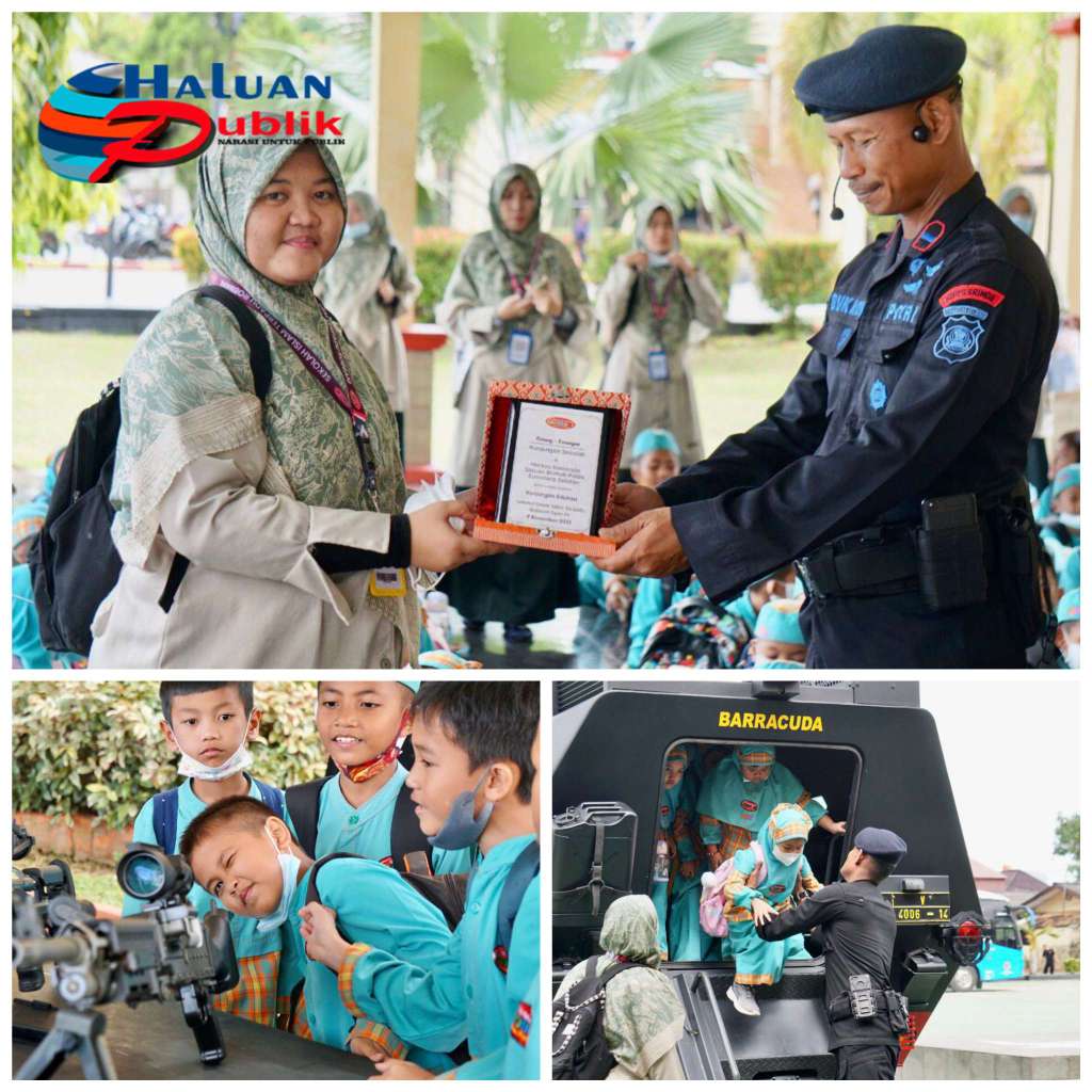 Kunjungan SDIT Robbani Ogan Ilir, Siswa Antusias Melihat Kendaraan Dan Perlengkapan Personel Brimob Polda Sumsel