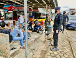 Berikan Jaminan Keamanan Bagi Masyarakat,  Personel Brimob Sumsel dan Koramil 404-03/Talang Ubi Laksanakan Patroli Bersama