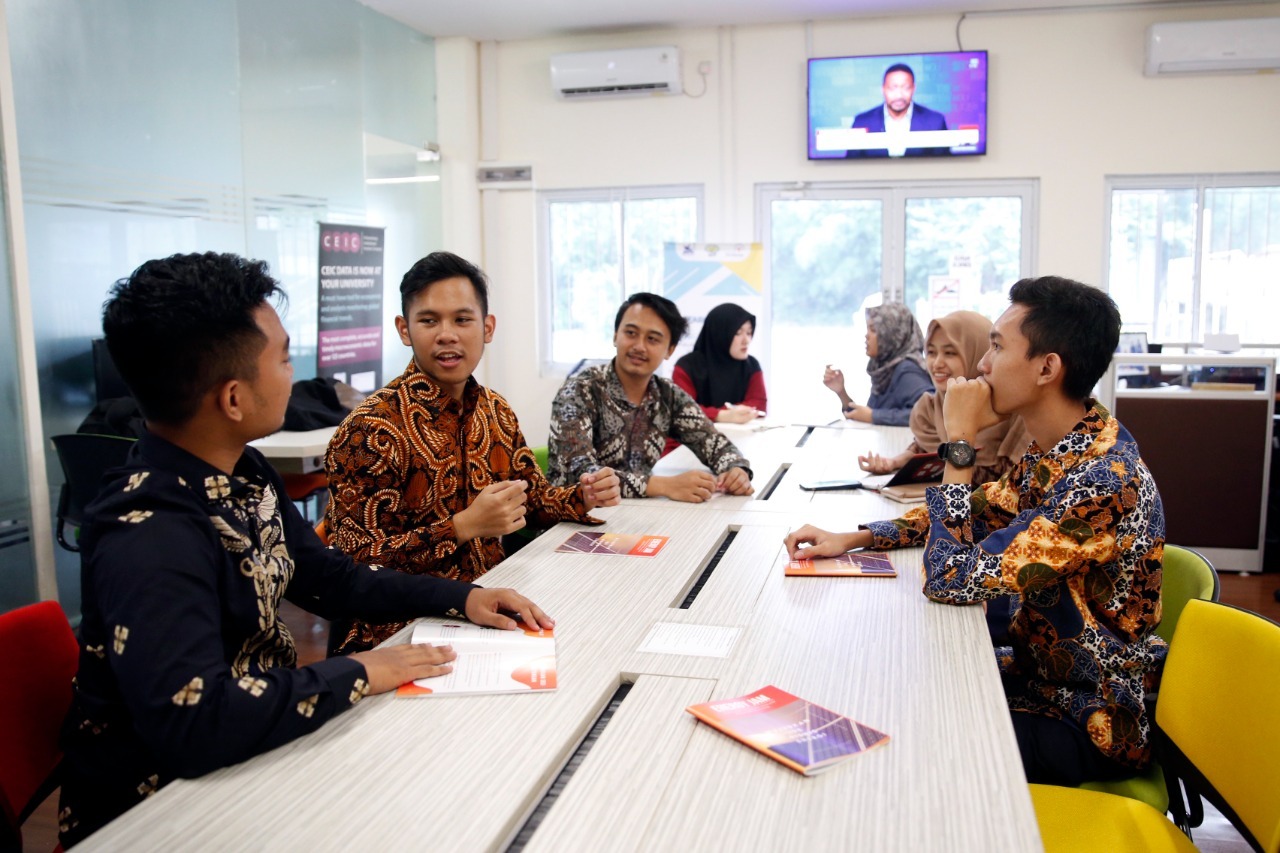 Bayangan Resesi 2023, Ini Perlu Diperhatikan Investor Saham