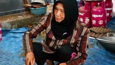 Pertamina Salurkan 100 Tabung LPG Bright Gas untuk Operasional Dapur Umum di Posko Pengungsi Cianjur