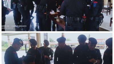 Untuk Pengawasan, Kasi Provos Satbrimob Polda Sumsel Lakukan Pengecekan Senpi Para Perwira dan Pejabat Perwira