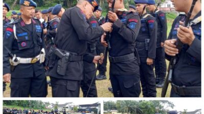 Selesai Apel Pagi, Personel Satbrimob Polda Sumsel Lakukan Pengecekan Senjata Organik Dan Latihan PBB Bersenjata