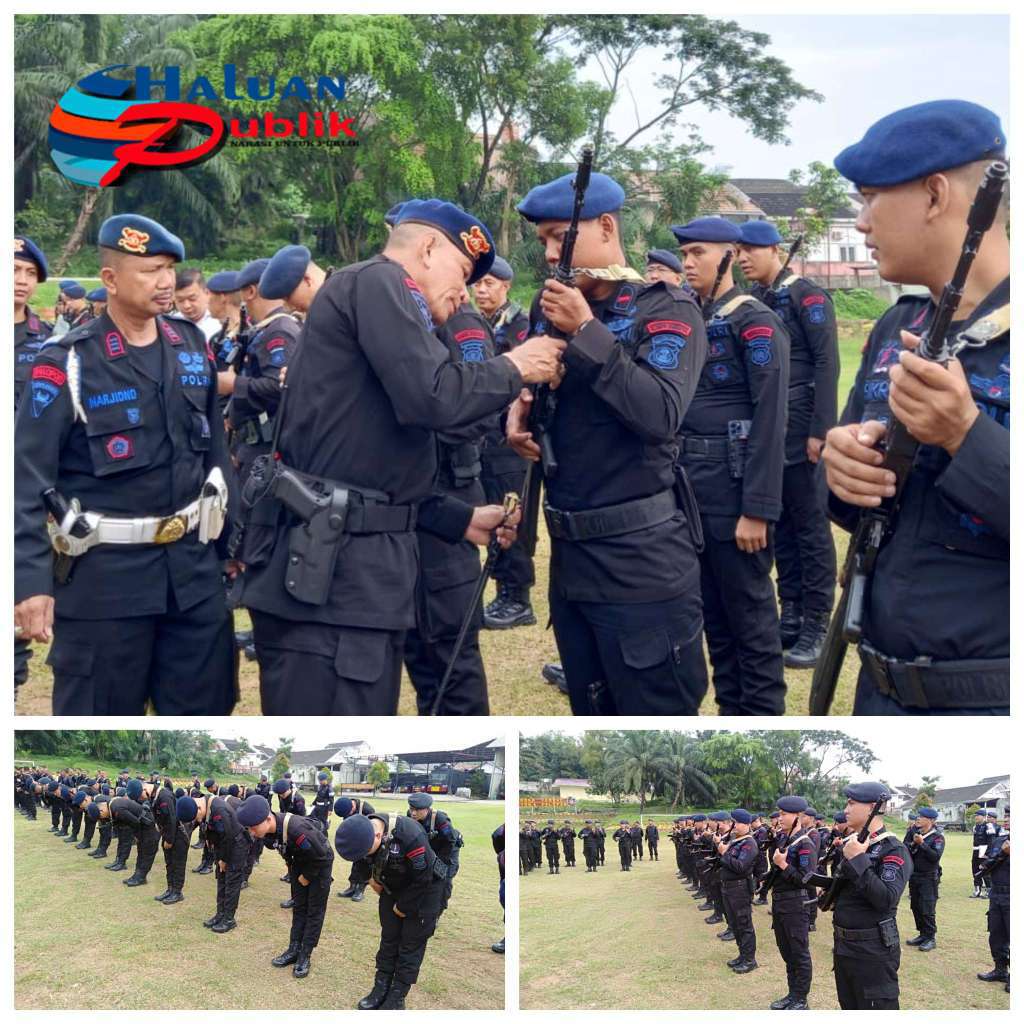Selesai Apel Pagi, Personel Satbrimob Polda Sumsel Lakukan Pengecekan Senjata Organik Dan Latihan PBB Bersenjata