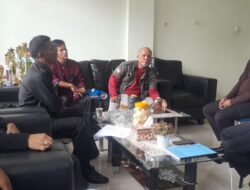 Kuasa Hukum dan Warga Kampung Merah Putih Datangi Kelurahan Sukatani Tapos
