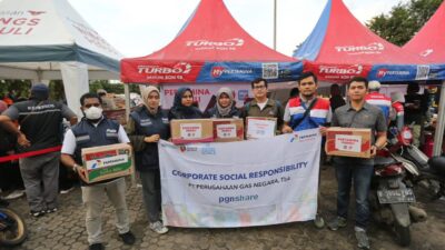 PGN Subholding Gas Pertamina dan Team Pertamina Peduli, Salurkan Bantuan Warga Terdampak Kejadian di Integrated Terminal Plumpang