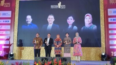 Direktur SDM & Umum Elnusa Raih Penghargaan Best Professionals Award