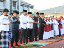 Karutan Kelas I Depok Beserta Jajaran dan WBP, Tunaikan Sholat Idul Adha dengan Penuh Khidmat Karutan Kelas I Depok Beserta Jajaran dan WBP, Tunaikan Sholat Idul Adha dengan Penuh Khidmat